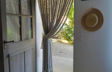 Le Mazet de l'Acacia - Foto 1