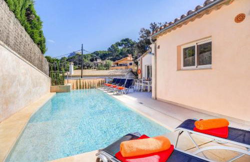 Villa Zaragoza by Villa Plus - Photo 6