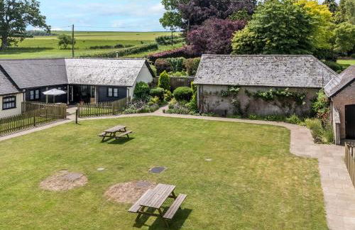 Keepers Cottage - Photo 32