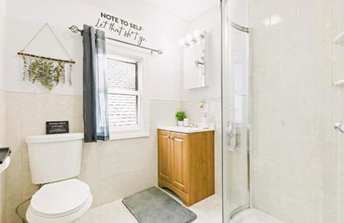 W3S - Large 7br 3bath - Sleeps 20 - 3 Living rooms - Yard and Deck - Foto 11