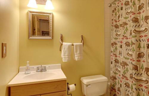 Fraziers Bottom Cabin on 800 Acres of Land with Lake - Foto 28