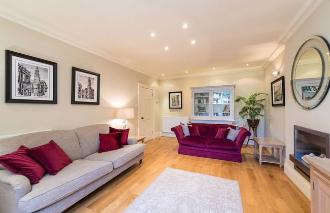 JOIVY Luxury Carlton Terrace Main Door Apartment - Foto 1