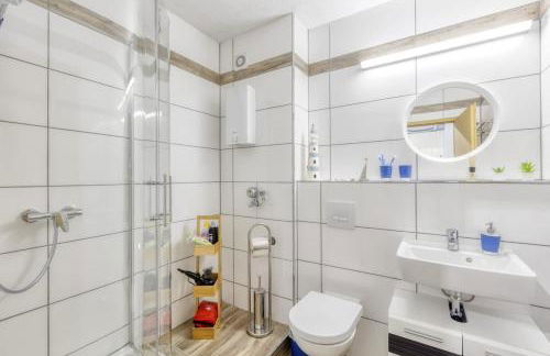 Relax-Apartment mit Indoor-Pool, Fitness und Netflix am Bodensee - Photo 7