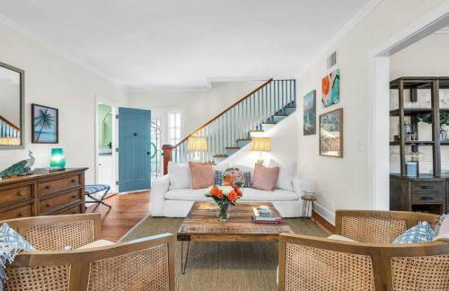 Tropical Estate w/ Guesthouse & Pool. Sleeps 8! - Foto 23