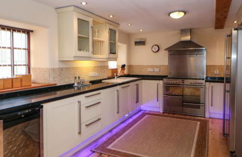 Bottomhouse Barn - Photo 11