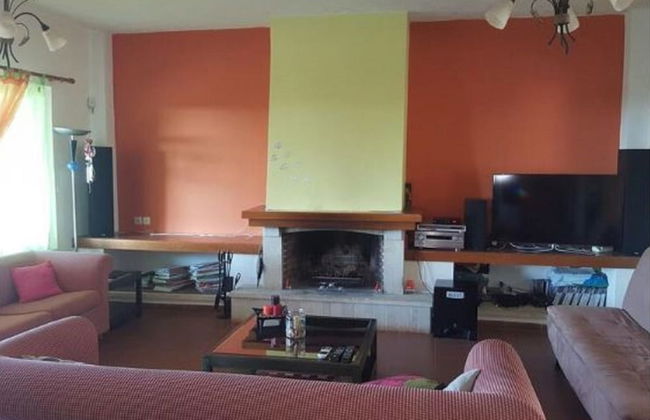 Villa in Hersonissos With Lush Garden - Foto 8