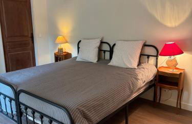 Gîte La Maison des Poètes de 1 à 6 personnes à Treigny Perreuse - Foto 46