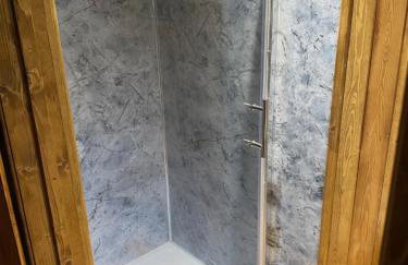 Shepherd Hut Lodge on Farm Waterside Goodwin Farm - Photo 8