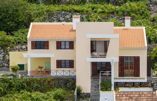 Casa Amarela da Fajã da Areia by An Island Apart - Foto 25