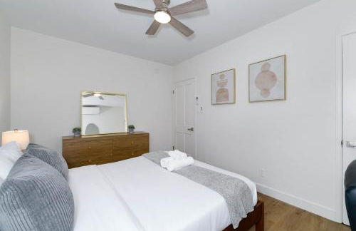 Mar Vista Beach Escape 2BR with Relaxing Yard - Foto 18