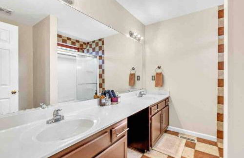 Hot Tub, K Bed, Hammock, Fire pit, Quiet & Peaceful - Foto 14