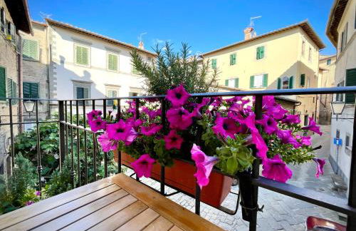 Balcone Fiorito, nel cuore del centro storico di Cortona - Foto 45