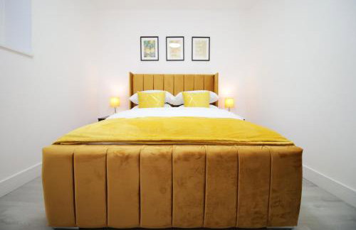 New Cardiff Bloc Exclusive Apartments By Prime Stays - Shops and Parking - Great for Groups and Families - Foto 53