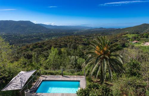 Alta Vista , villa avec piscine privée et vue exceptionnelle près d'Ajaccio - Foto 1
