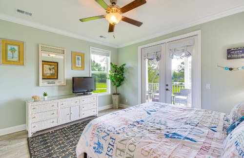 Waterfront Wolf Bay Home with Private Boathouse! - Foto 11