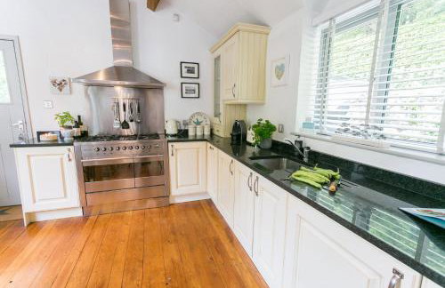 The Moorings - Photo 9