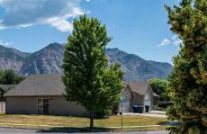 Fully Stocked Home with Hot Tub and Private Yard - Photo 58