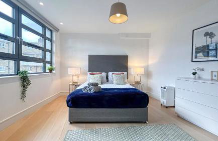 Modern 3-Bedroom flat in St Johns Wood near Marylebone & Regents Park with Balcony - Photo 8