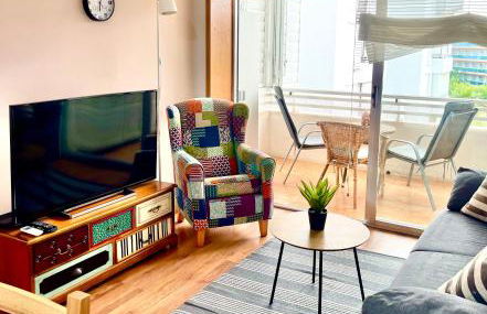 LA MER BLEUE, Boutique Apartament with free parking, full equipped in Fenals Beach - Foto 12