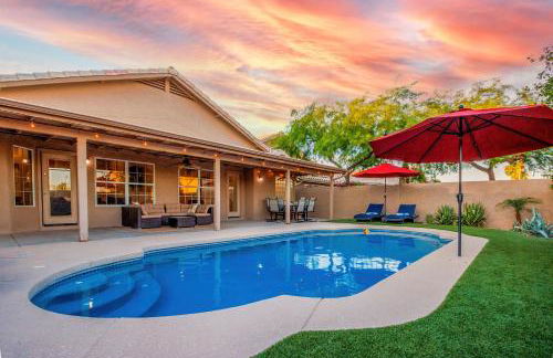Luxe Phoenix Getaway (heated pool, mountain view) - Foto 1