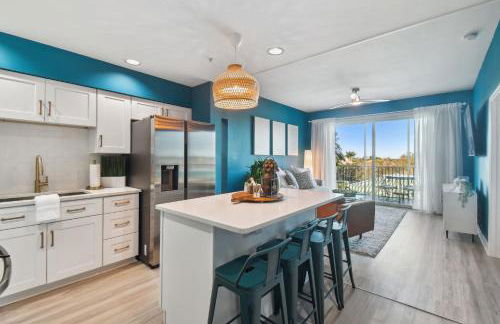 Fabulous Golf and Marina Community Condo - Photo 5