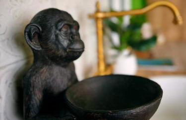 La jungle insolite, SPA, Écran cinéma, Lit à baldaquin king size, day use, 10 min centre - Foto 21