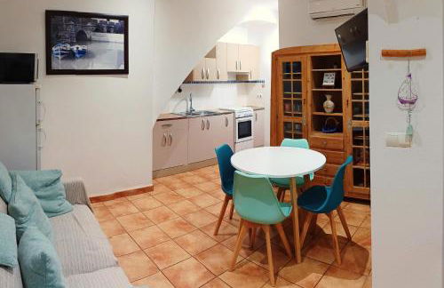 Can Trafalgar - Casita en pueblo marinero - Foto 1