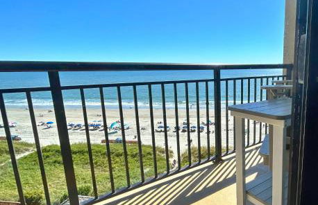 Ocean Front at Beach Cove - Foto 23