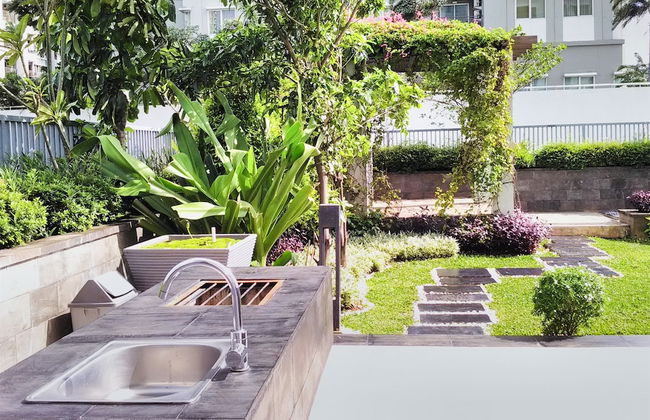 Tidy Studio Apartment @ Thamrin Executive Residence near Mall Grand Indonesia - Foto 23