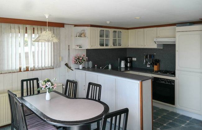 6 Pers - Chalet Emma Located at the Lauwersmeer With own Fishing Pier - Foto 16