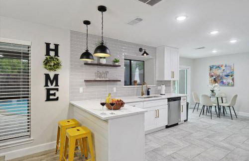 Gorgeous 4BR 2,5BA Holiday Home 15min to DFW Int Airport - Foto 17