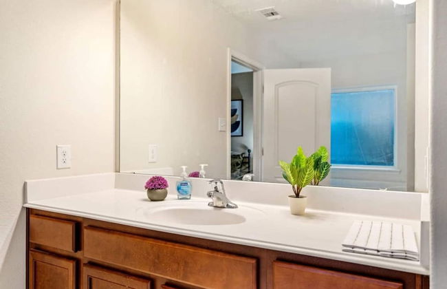 Spacious One-level Home - Calm Neighborhood Yard - Foto 17