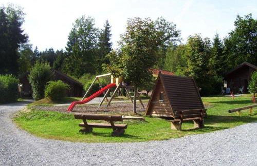 Komfortables-Ferienblockhaus-Nr-27-56-qm-bis-4-Personen-Viechtach-Jaegerpark - Foto 9