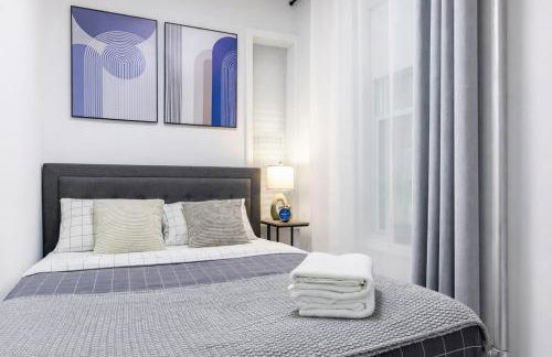 Cozy Central Units in Prime Location - Foto 16