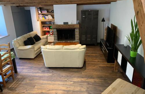 Ancienne ferme comtoise 4 étoiles, 11 personnes Lac St-Point/Mont d'Or - Foto 19