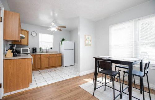 Historic Avenues Two Bedroom Suite - Foto 11