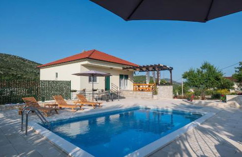 Gorgeous Home In Danilo With Wifi - Photo 8