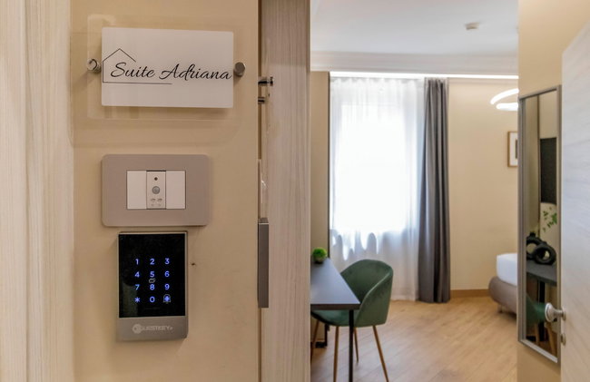 Mom Apartment Rooms&Suites - Foto 29