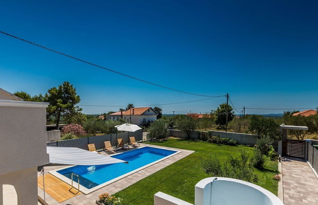 Serene Escape Near Zadar With Private Pool & Charming Outdoor Oasis - Foto 57