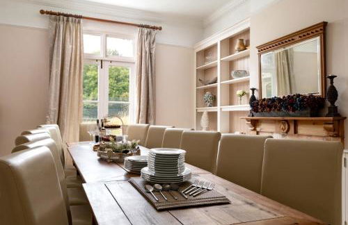 Downwood Vineyard Manor House in Idyllic Countryside - Photo 15