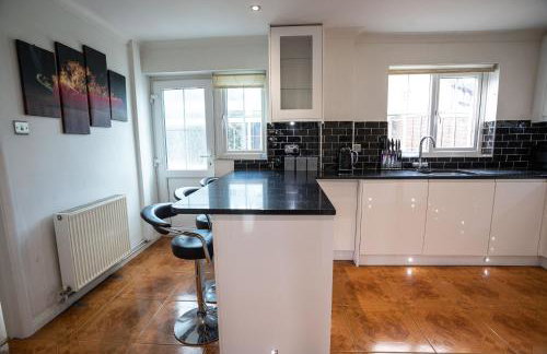 October Disc - Long Stay - Contractors - Foto 12