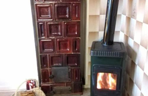 Plesivica Hillside Holiday Home with Hot -Tub - Foto 11