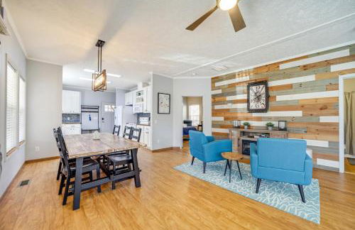 Boat Dock and Fire Pit! Woodsy Lake Glenville Cabin - Foto 8