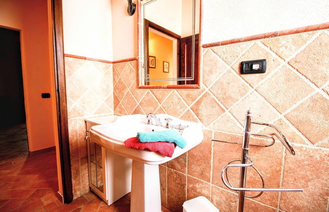 Lovely Farmhouse in Asciano With Swimming Pool - Foto 79