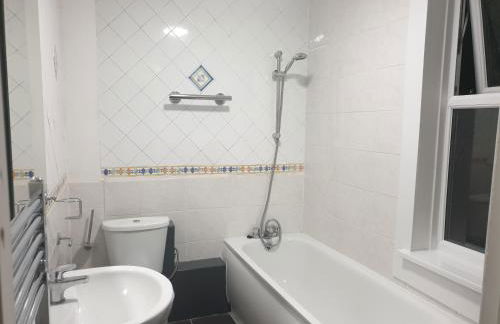 Lovely 1 bedroom flat High Barnet 3 mins away - Foto 8