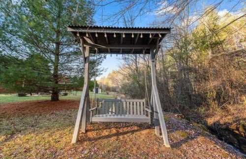 TNT II - Creek Front, Hot Tub, Fire Pit - Foto 31