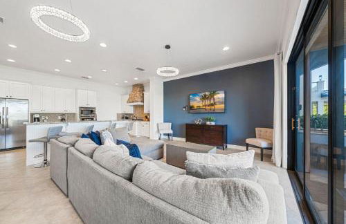 New Epic Escape Theater Pool & Golf Views - Foto 4