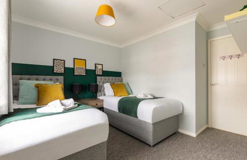 Chelmsford Reach 3 bed house near centre,free parking, Wi-Fi, table football - Foto 1