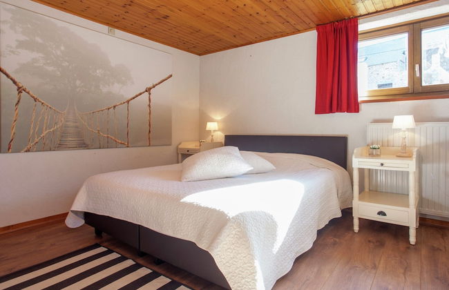 Vintage Villa With Private Garden in Rendeux - Photo 19