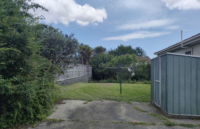 4 double and 2 Sofa Beds in 2 Bedroom - Photo 18